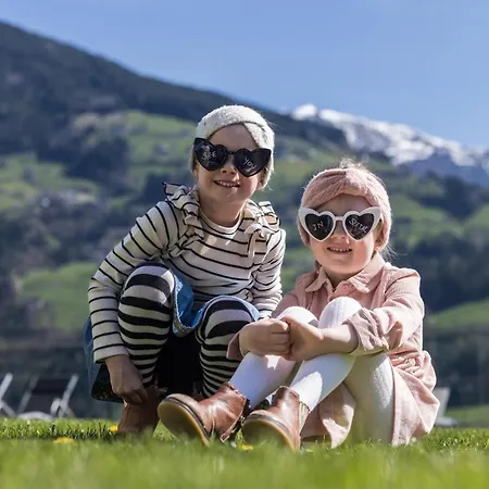 Hotel Alpin Family Seetal 4*