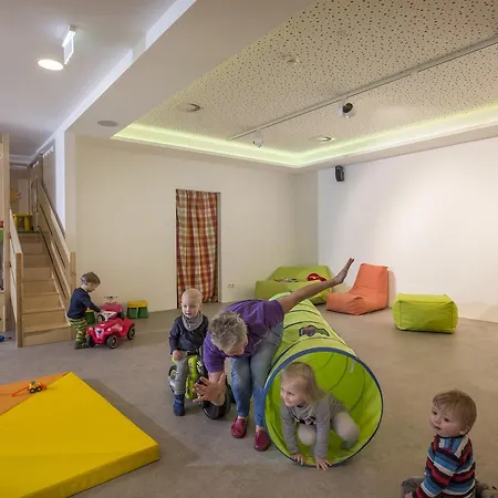 Hotel Alpin Family Seetal 4*